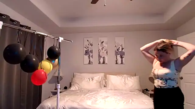 kaliii jones online show from June 10, 3:17 am