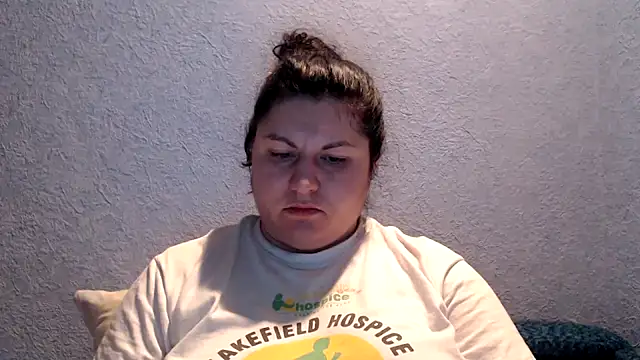 KiraSwee online show from November 16, 7:25 pm