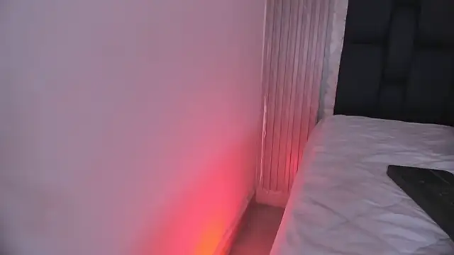 Ashlyaurora online show from April 7, 5:09 am