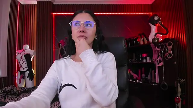 XiaQueen online show from October 18, 8:43 pm