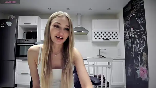 lisenok online show from June 4, 9:08 pm