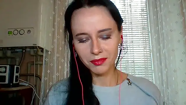 LuminousLady online show from October 3, 1:27 pm