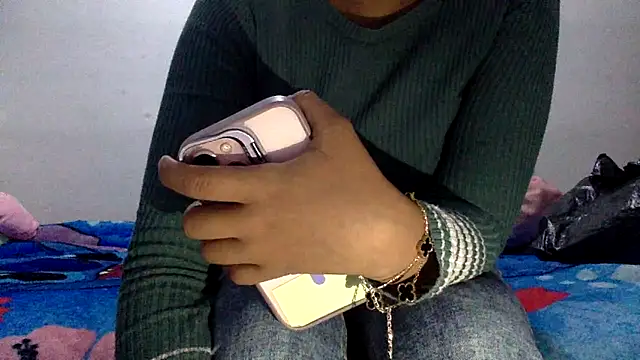 sharonlopez9611 online show from October 15, 2:03 am