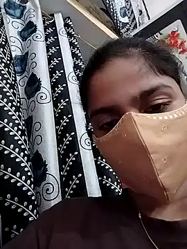 fuungirl38 online show from September 19, 6:40 pm