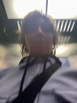 Maggie Geller online show from April 3, 6:17 pm