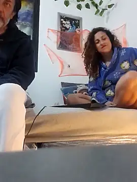 jeans and emma online show from October 13, 8:39 am