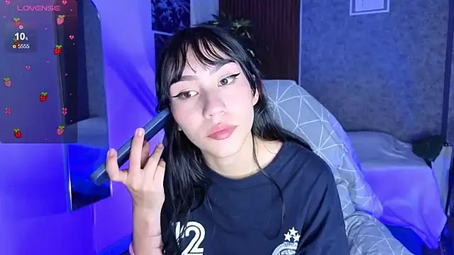 Miaa Lee7 online show from April 18, 8:42 pm