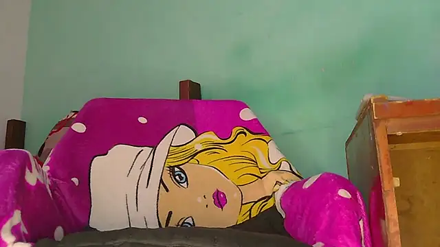 blondiebbc online show from October 28, 6:35 pm