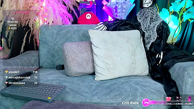 meganwolf 1 online show from October 17, 10:35 pm