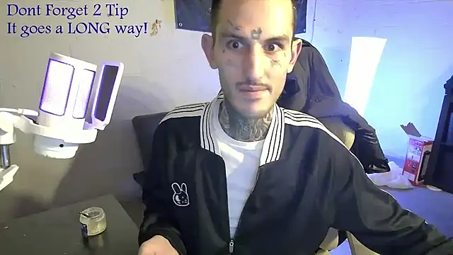 KumWithTheKommas online show from January 16, 3:02 am