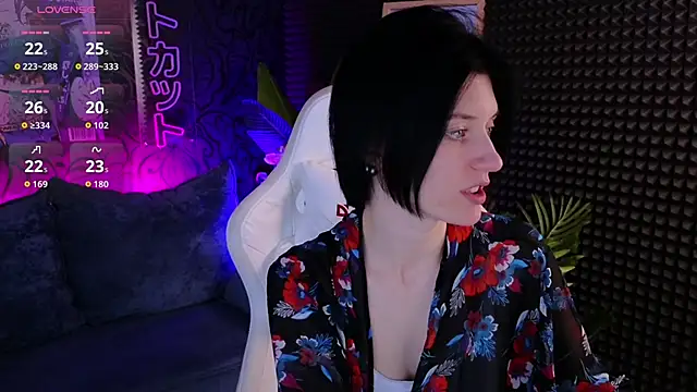 roxy riot  online show from October 23, 1:33 am