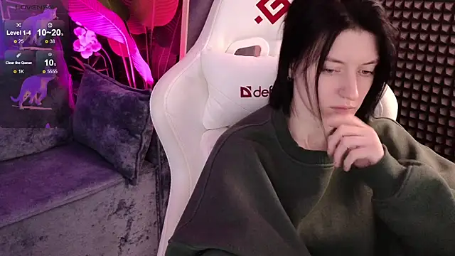 roxy riot  online show from September 29, 3:44 am