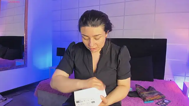  michonne  online show from January 17, 10:17 pm