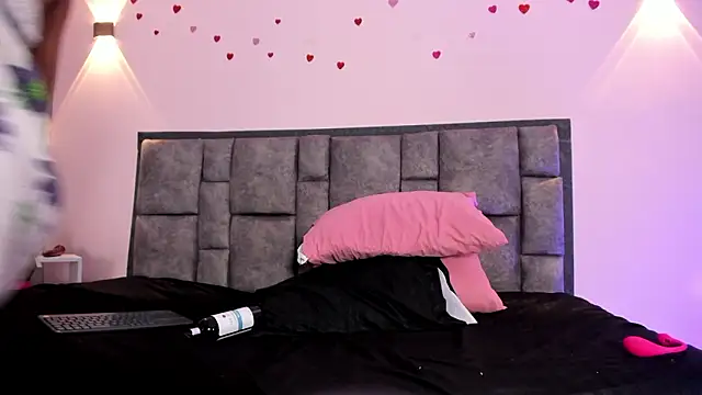 AdelaLust online show from March 29, 1:37 am