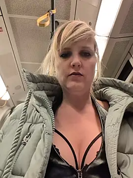 Sexybiene969 online show from November 27, 5:38 pm