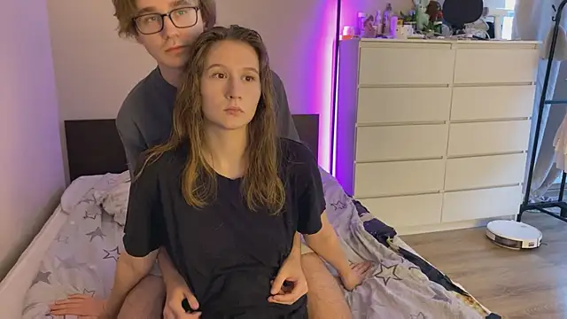 Sabrinaanddaniel online show from September 9, 3:45 pm