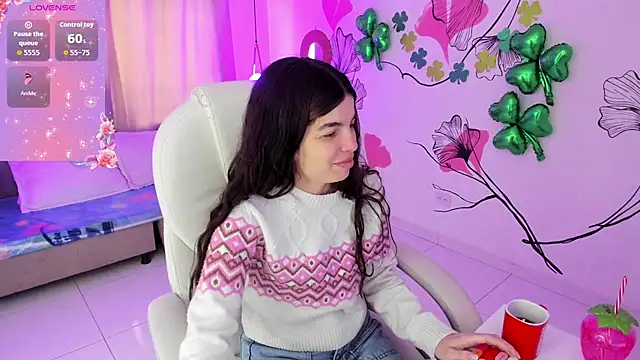 Isabela Fiorelli online show from March 23, 1:17 pm