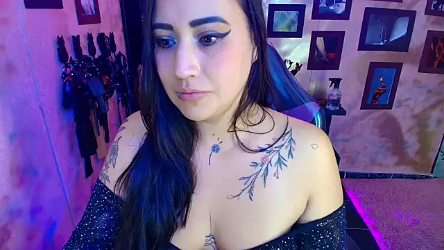 cherryy bombshelll online show from September 27, 7:43 pm