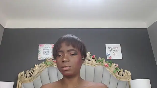 LindaBird online show from September 12, 8:05 pm