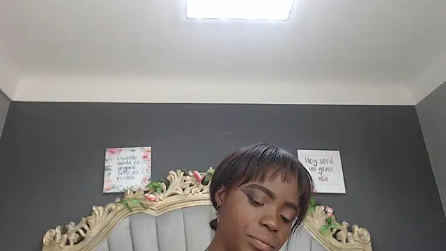 LindaBird online show from September 10, 8:09 pm