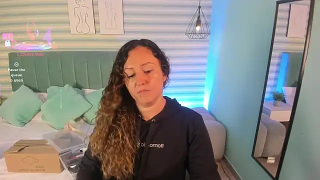 abby apple online show from November 13, 12:48 pm