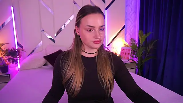 LindsieGreyy online show from November 25, 9:33 am