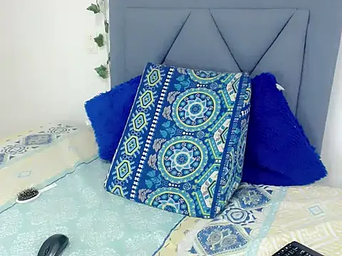 dominic 00 online show from September 15, 9:22 pm