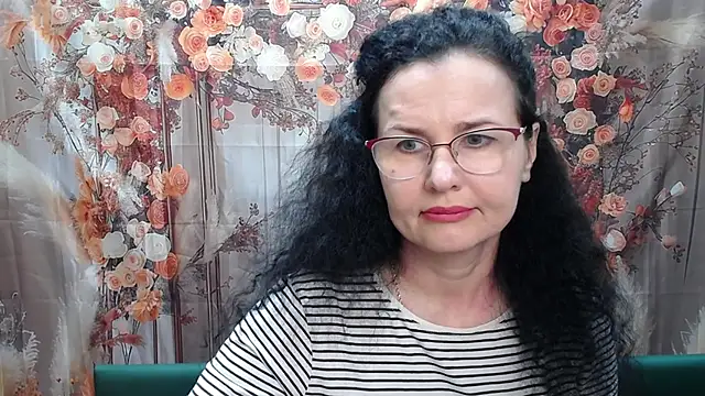 Miroslava Happi online show from April 17, 5:53 am