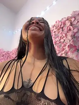 Lynda Bonnie online show from April 8, 6:43 pm