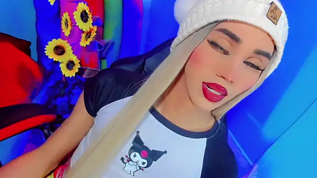 emelly horny  online show from September 13, 7:33 pm