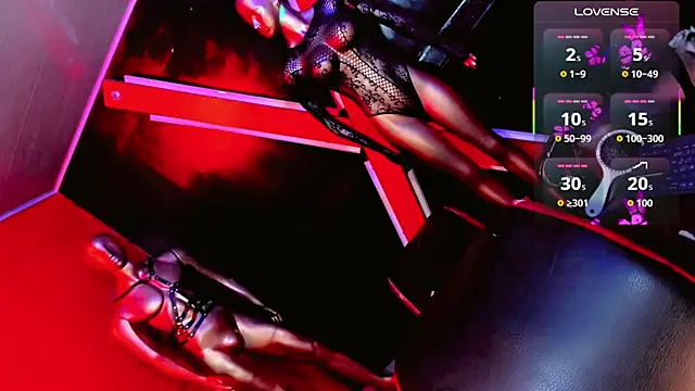 emelly horny  online show from March 27, 7:36 pm