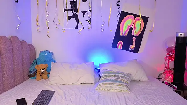 Maryybellax online show from September 23, 2:21 am