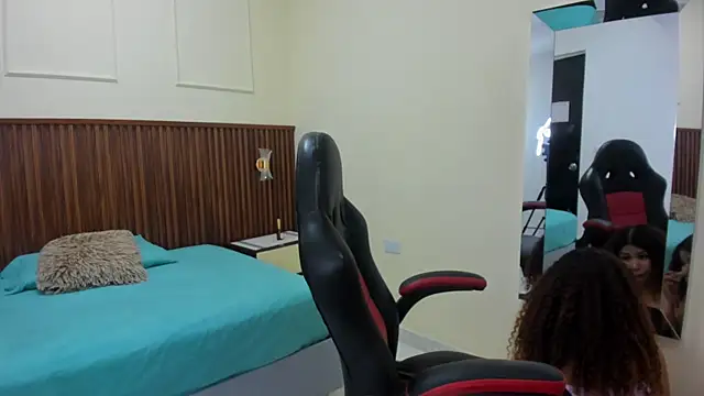 MELINAMARTINS online show from October 1, 7:41 pm