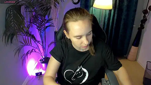 Lika 0ne online show from October 4, 12:22 pm