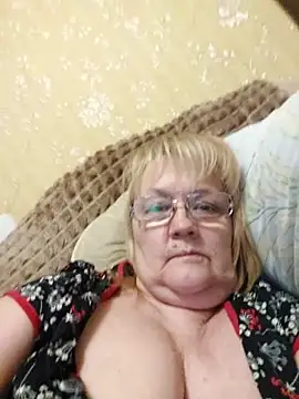 Violet5364 online show from April 5, 9:14 pm