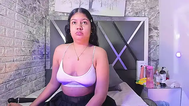 EvansDarling online show from March 24, 12:05 am