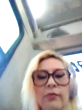 CandieGilson   online show from March 27, 11:11 am