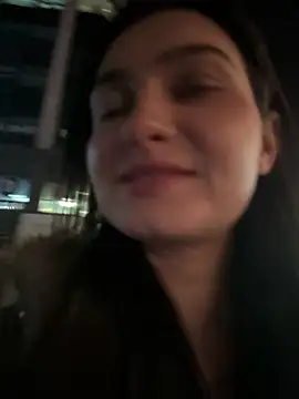 lunalovelee online show from November 1, 3:27 pm