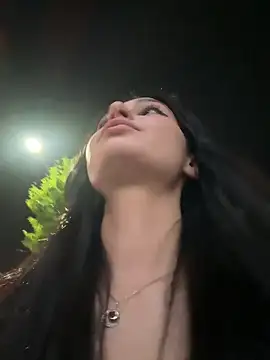 lunalovelee online show from September 8, 2:16 pm