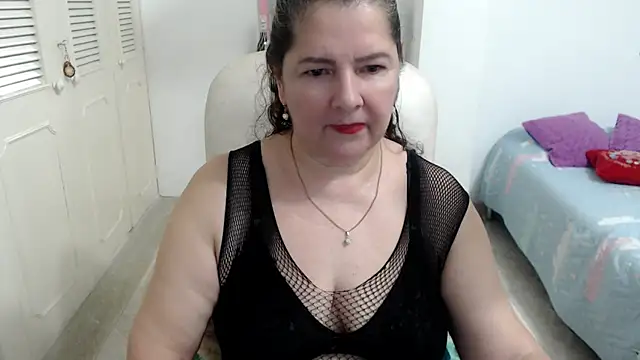 leonela 69 online show from April 4, 11:36 pm