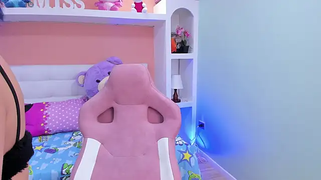 miss   megan online show from September 29, 2:49 am