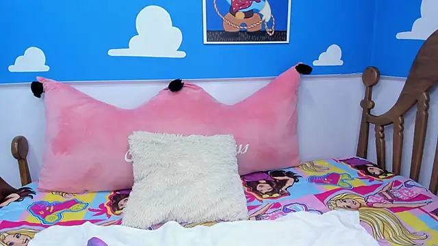 miss   megan online show from November 24, 6:10 pm