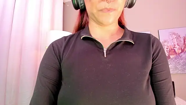 charlotte bluee online show from July 7, 6:47 am