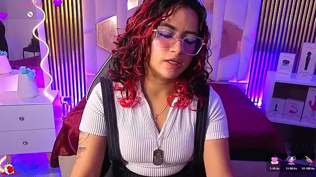 kristen tay online show from March 6, 8:15 pm