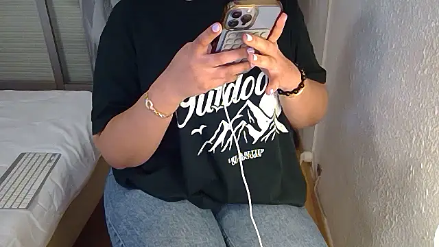 Halima misshotpussy13 online show from March 3, 2:28 am