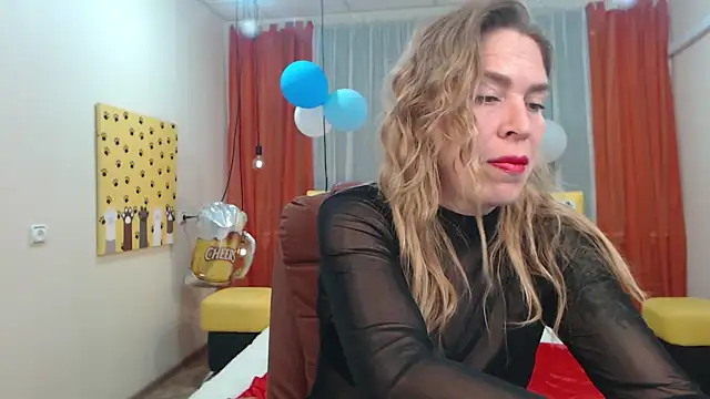 TessaDaybreak online show from October 2, 7:13 am