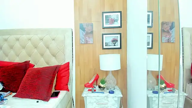 KimberlyBigBoobs online show from November 8, 3:33 am