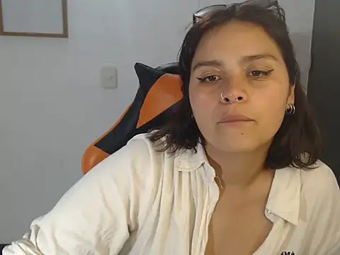 maalamaria444 online show from December 16, 12:27 am