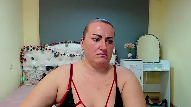 DianaMGG online show from March 12, 6:54 pm