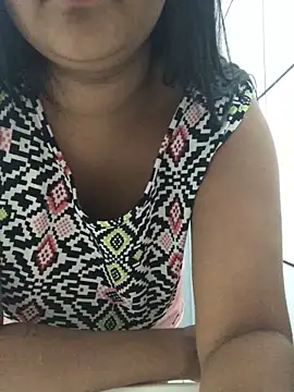 gatinha 18 online show from November 13, 12:48 pm